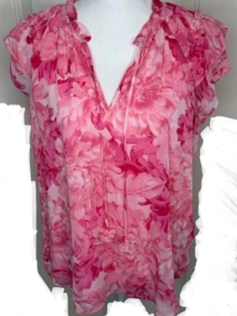 Pink Floral Split V-Neck Short Sleeve Blouse
